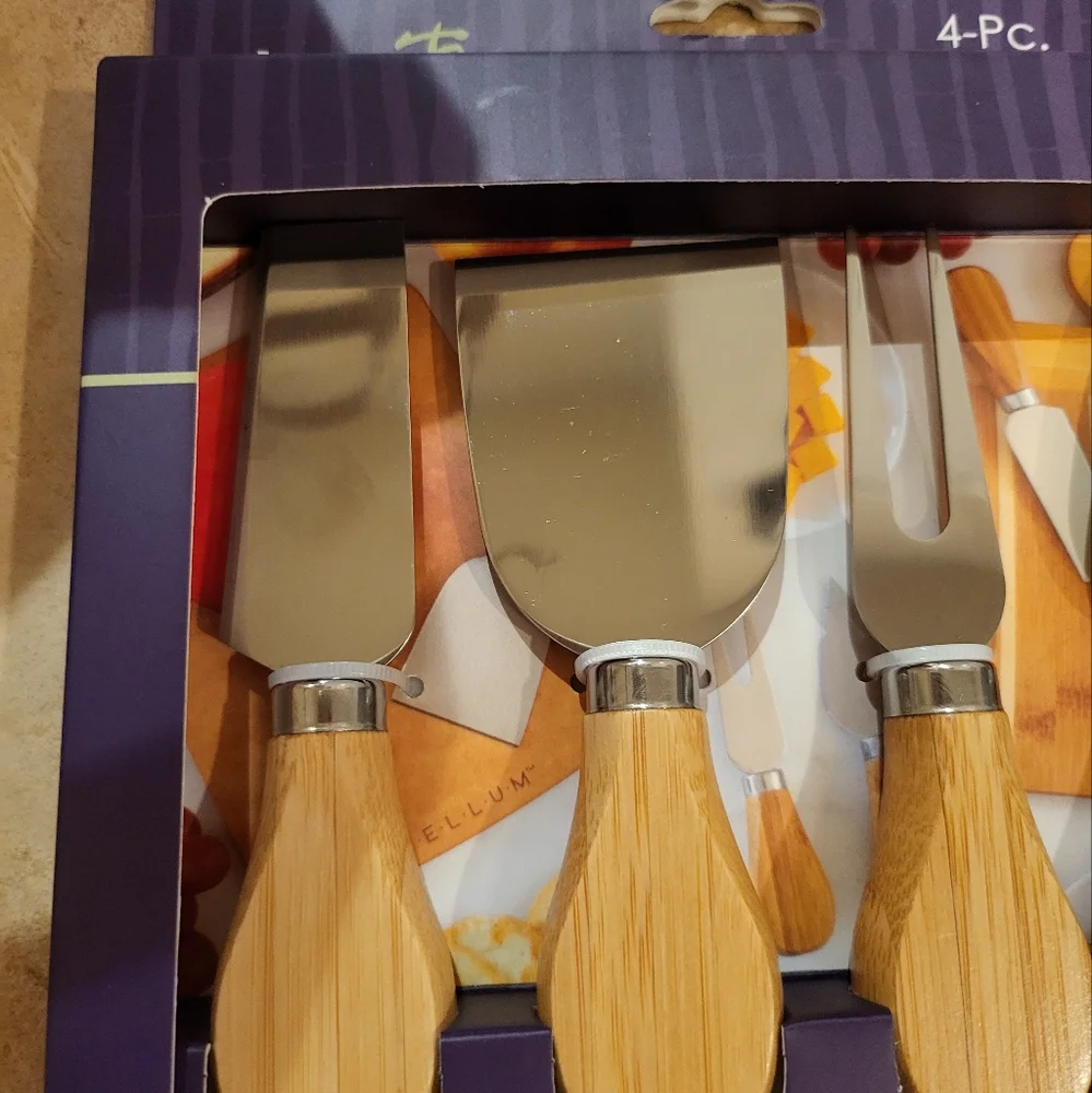 NIB Totally Bamboo Cheese Tool Set with Wooden Handles